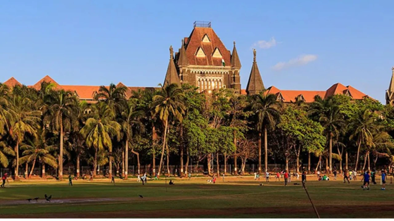 Bombay High Court Declares Clean Drinking Water a Fundamental Right, Slams Maharashtra Government Over Scarcity
