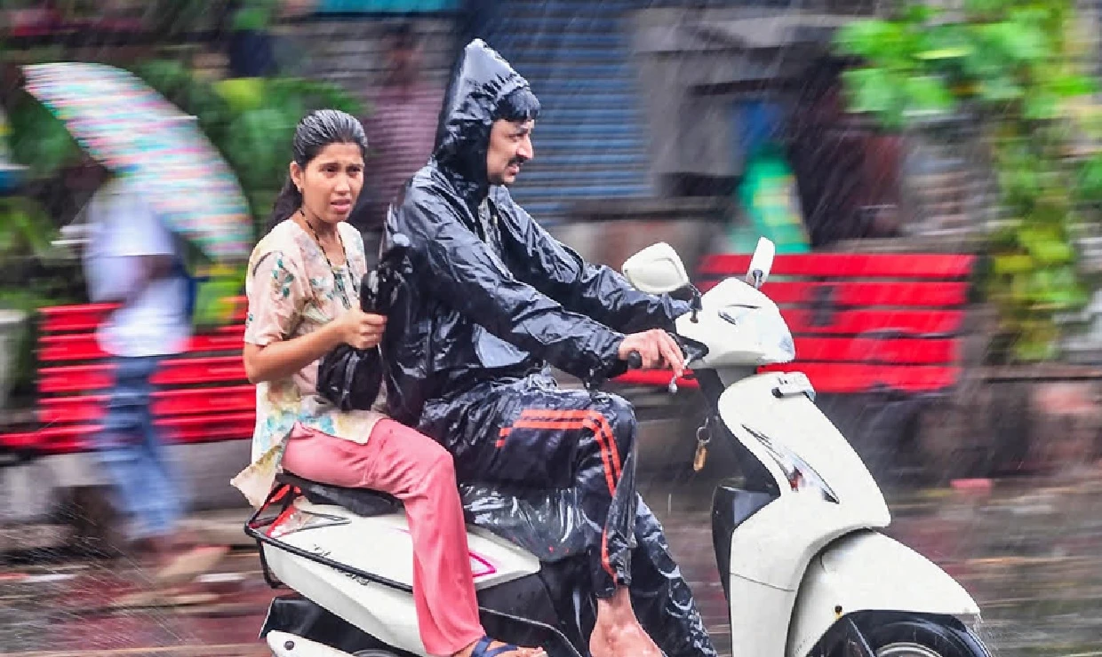 India Monsoon Update: IMD Forecasts Heavy Rain for Karnataka, Kerala, and North India Despite Lower July Rainfall Outlook