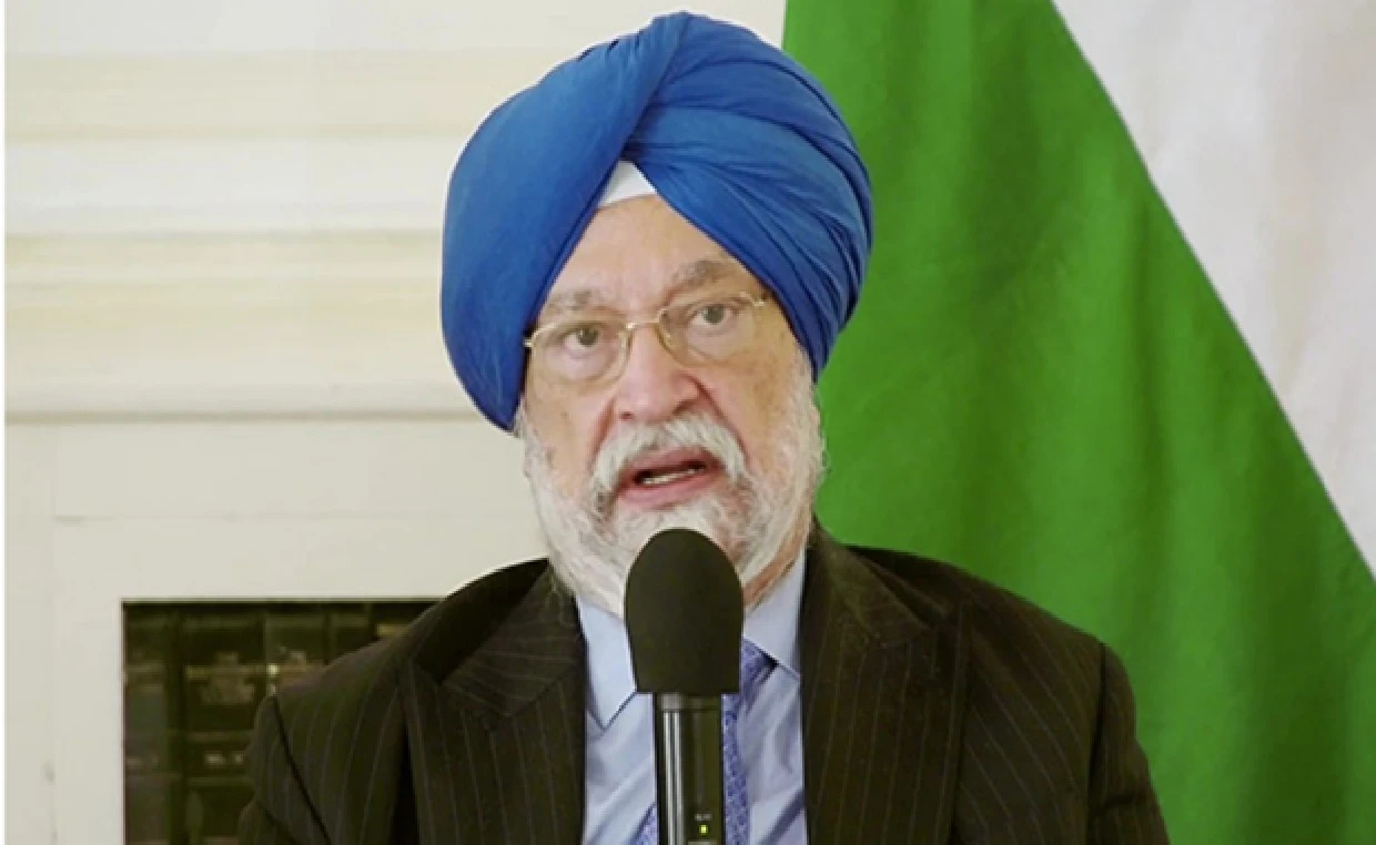 Petrol, Diesel Prices May Cut If Crude Oil Remains Soft for 2-3 Months: Hardeep Singh Puri