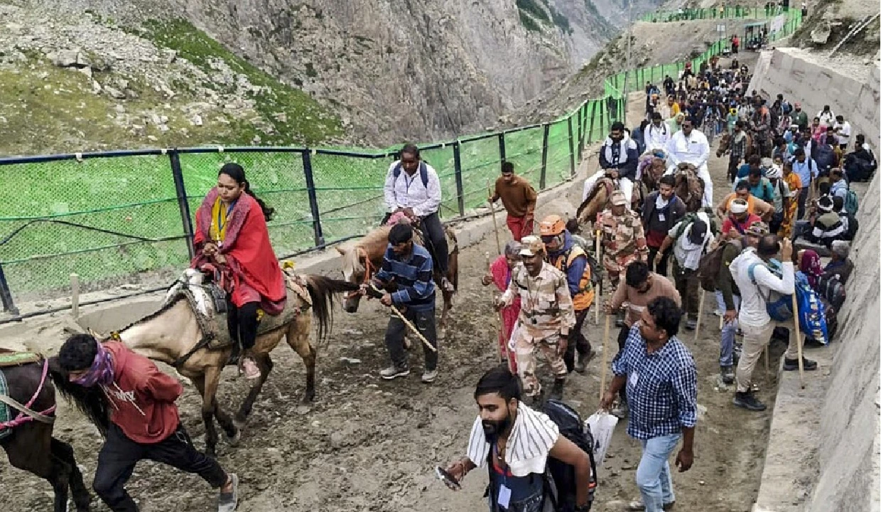 Amarnath and Vaishno Devi Yatras Temporarily Suspended Due to Heavy Rains and Flash Floods in Jammu and Kashmir
