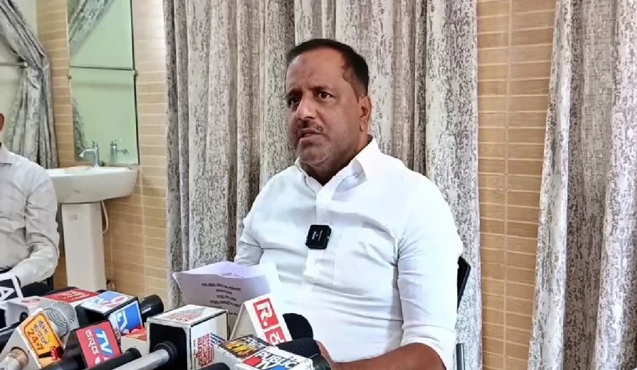 Karnataka Considers Free Road Accident Treatment Up to Rs 2.5 Lakhs: Health Minister UT Khader
