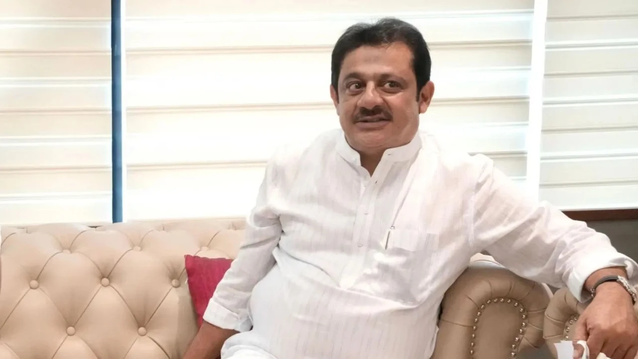 Zameer Ahmed Khan Seeks High Command Apology Amid Cabinet Expansion Buzz, Alleges Conspiracy Over Davanagere Bypoll