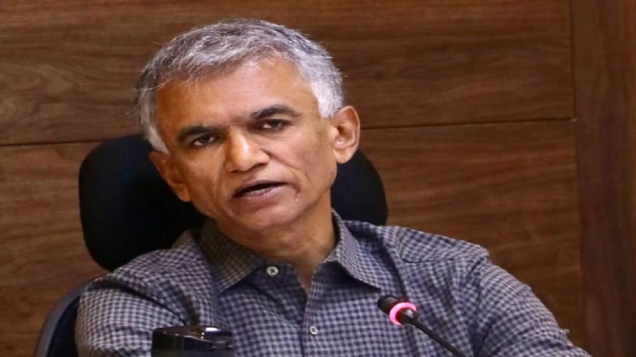 Issue Notices to Government Departments That Fail to Clear Waste: Minister Krishna Byre Gowda